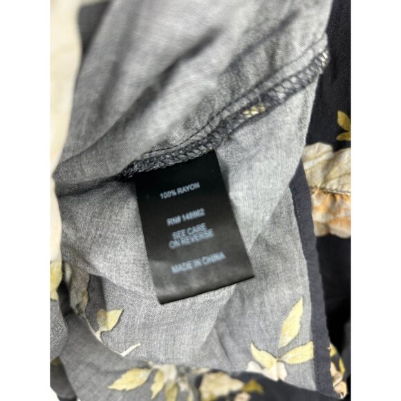 Torrid Black Floral Sleeveless Tiered Tank Top With Back Lace-Up Detail Size 1 - Picture 6 of 8